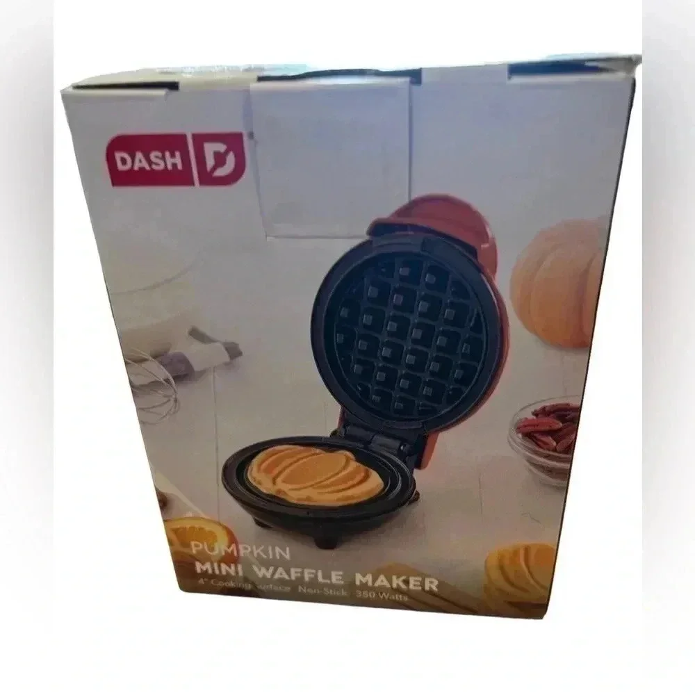 New Dash Pumpkin Mini Nonstick Waffle Maker Great For Fun Fall Breakfasts NIB
